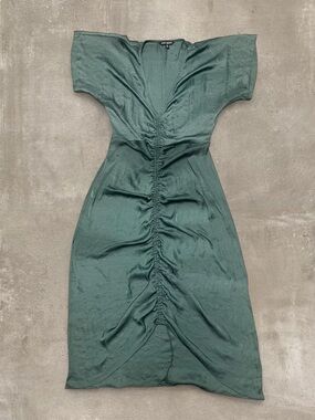 Steve Madden Green Midi Dress Ruched Waist Flowy Short Sleeve Size Small